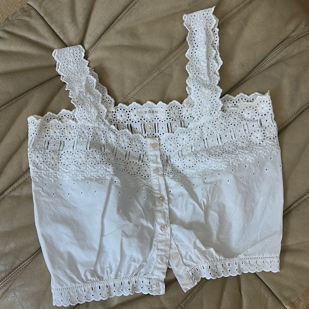 DOEN White Eyelet Lace Crop Top